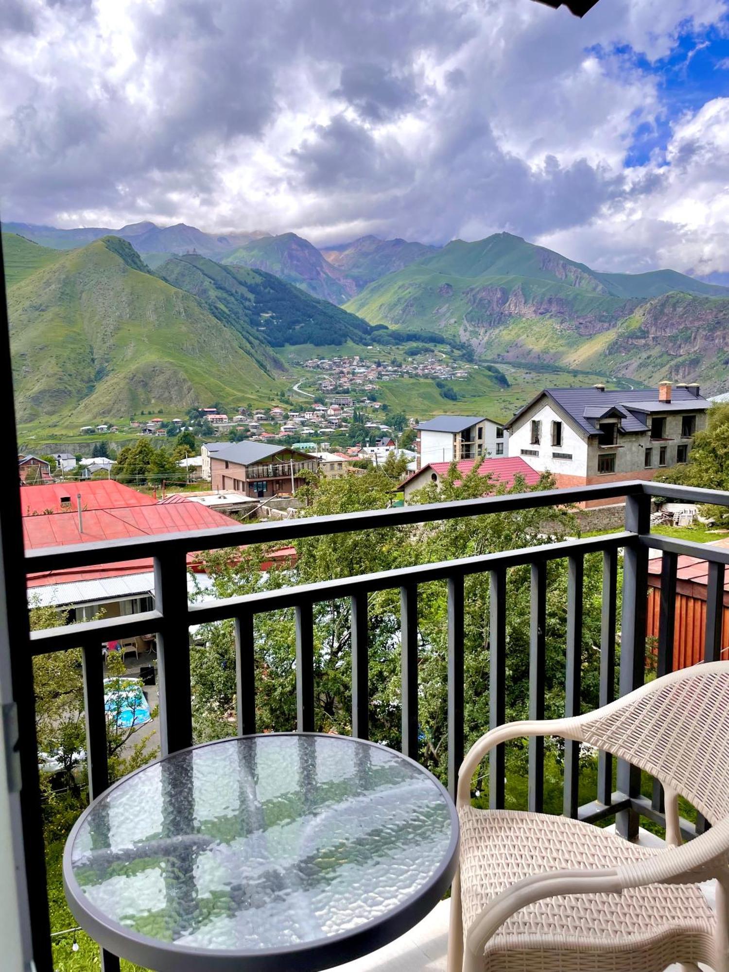 Planet Kazbegi Hotel Exterior photo